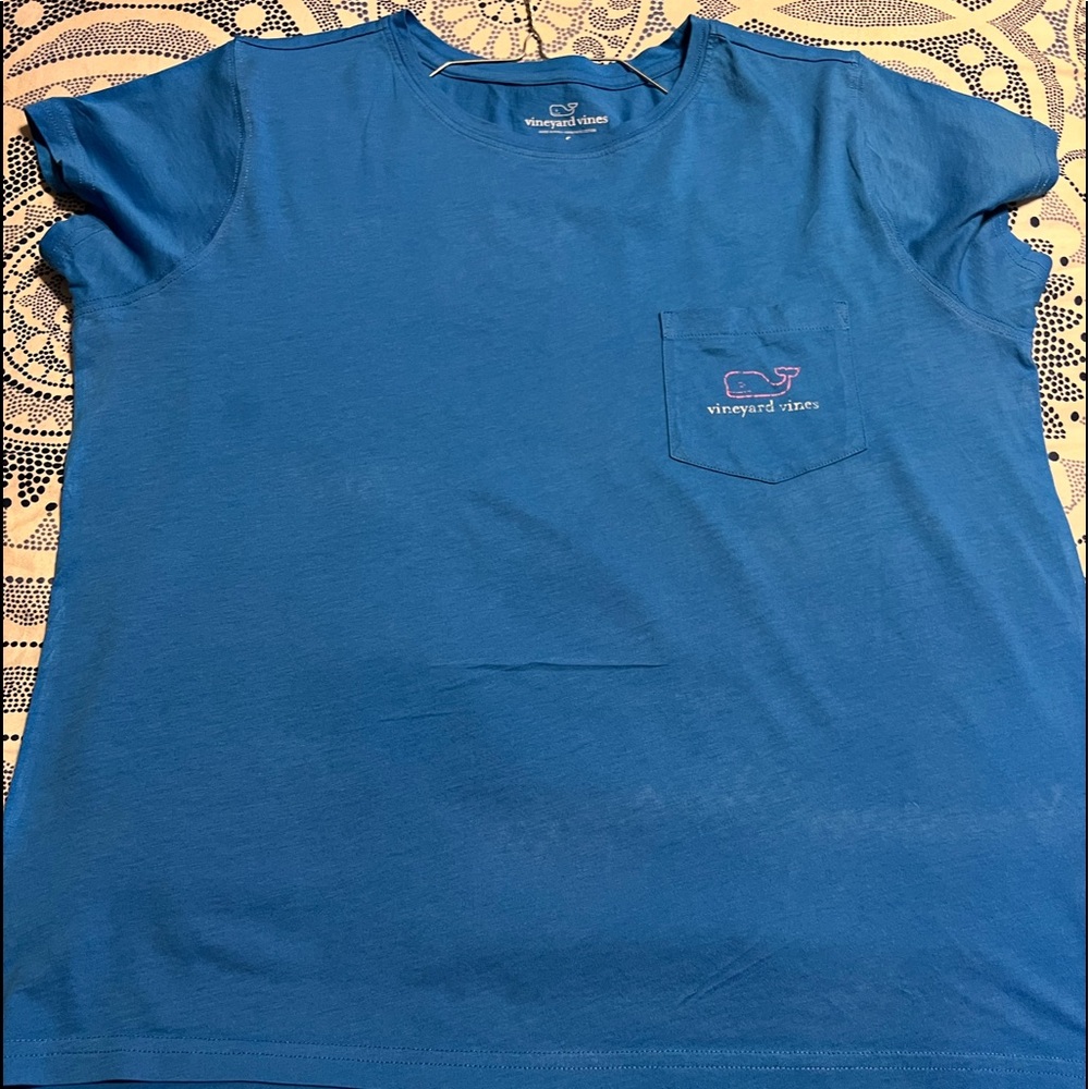 Vineyard Vines T Shirt
